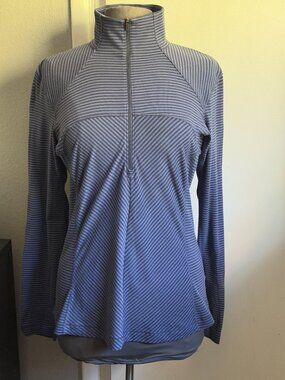 Columbia Shirt Women’s Size M  Omni-Wick Outer Layer Hiking Camping Outdoors